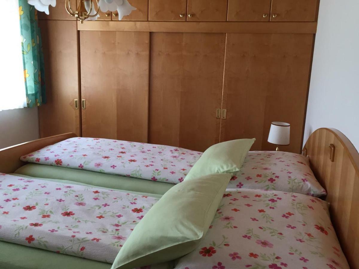 Biobergbauernhof Bergzeit Apartment In Goldegg Exteriör bild